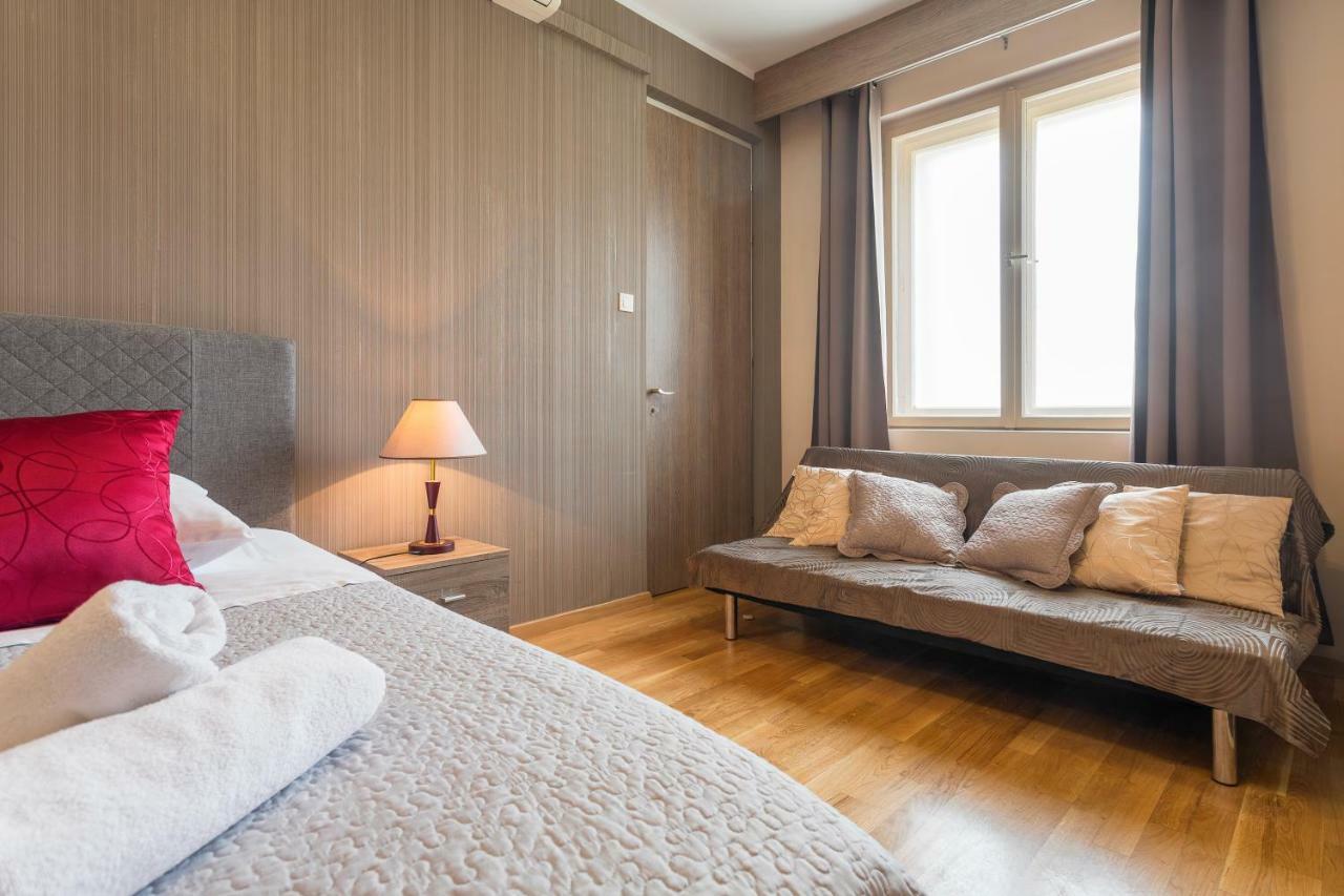 Golden Split Rooms Buitenkant foto